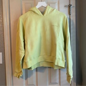 Outdoor Voices Nimbus Cropped Hoodie in Gecko, Size Medium